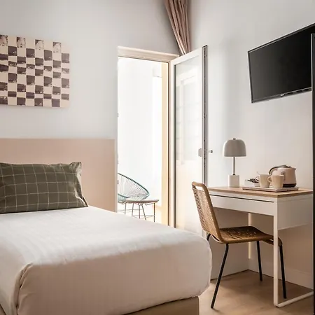 Hotell Bypillow Erba 2*