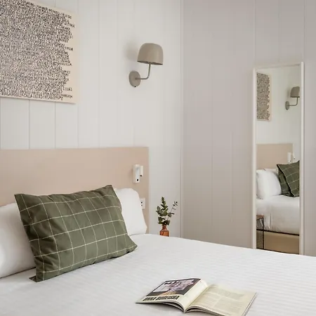 Hotell Bypillow Erba 2*