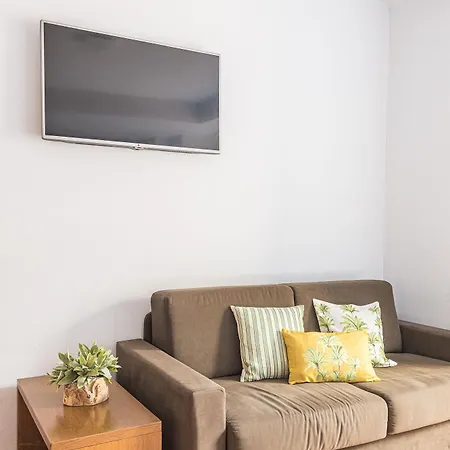 Bypillow Erba 2* خيرونا