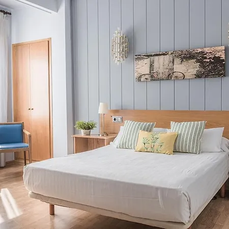 호텔 Bypillow Erba 지로나