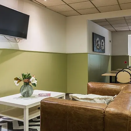 Bypillow Erba فندق