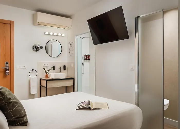 ホテル Bypillow Erba