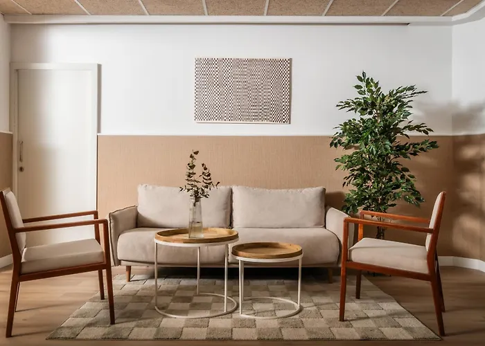 ホテル Bypillow Erba ジローナ