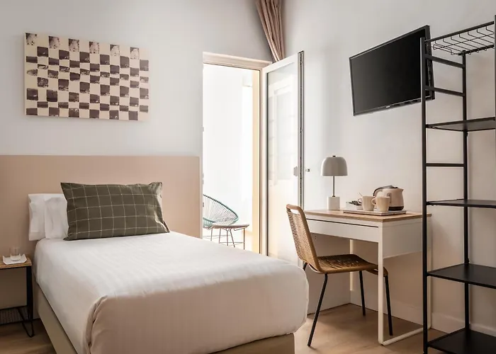 ホテル Bypillow Erba 2*