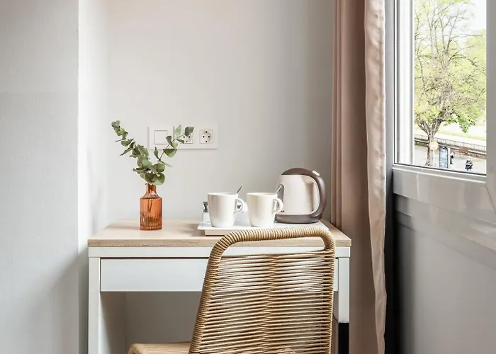 Bypillow Erba ホテル ジローナ