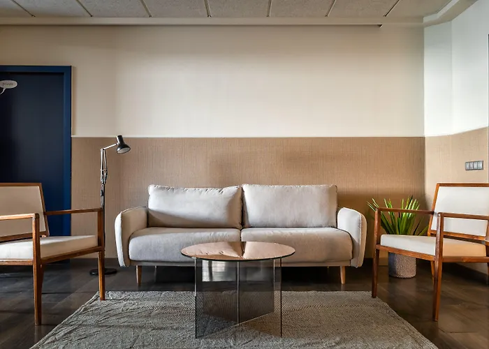 ホテル Bypillow Erba ジローナ