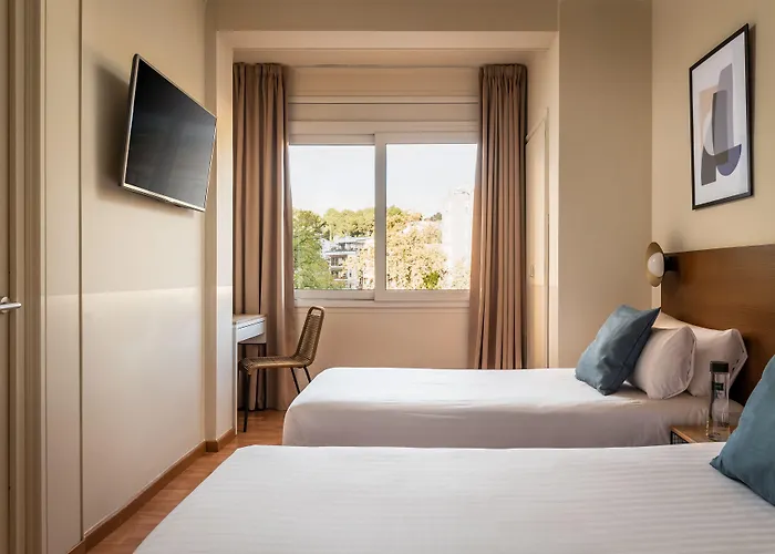 Bypillow Erba ホテル ジローナ